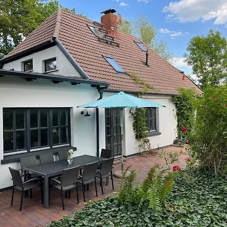 Ferienhaus Schlossstrasse Holiday home *