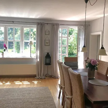 Ferienhaus Schlossstrasse Kuehlungsborn
