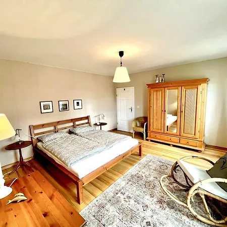 Schlossstrasse 펜션 *